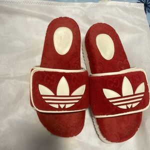 Gucci sandals beautiful shoe originally purchased from Somerset